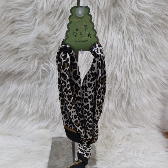 🤎🔹️Sunday State 🔹️Silk Leopard Print Hair Or Bag Scarf - Picture 1 of 3